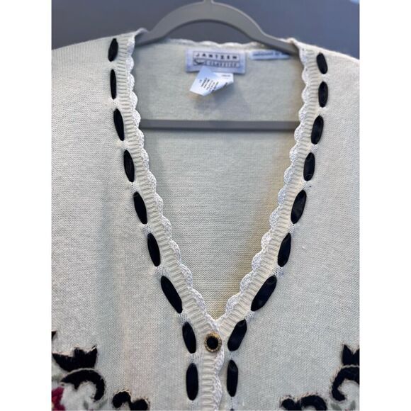 Jantzen classics size large black cream satin red embroidery Vintage - Picture 4 of 16